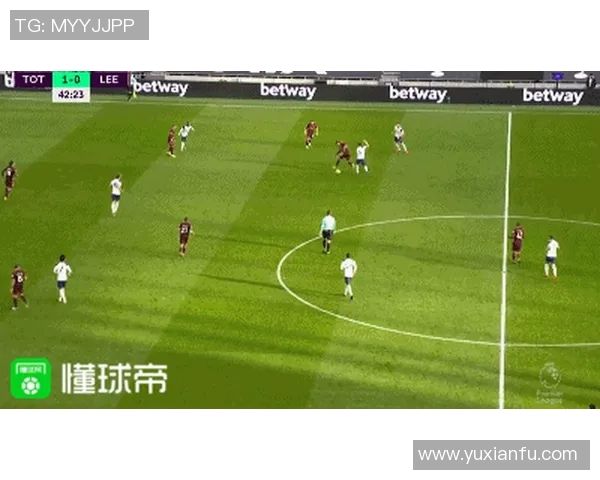 重庆足球队中路突破打法深度解析与战术应用探讨 重庆足球队中路突破打法深度解析与战术应用探讨