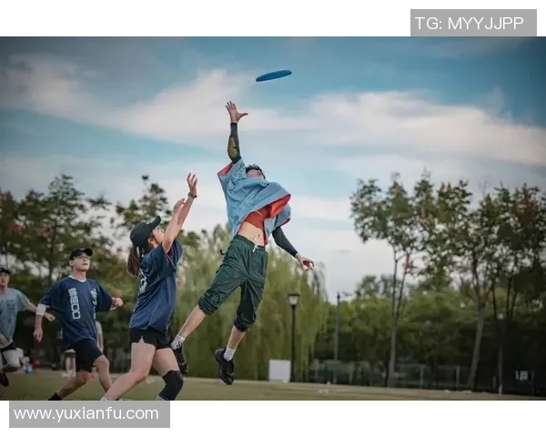 武汉飞盘队在极限运动世界杯中的灵活性表现引发热议与关注 武汉飞盘队在极限运动世界杯中的灵活性表现引发热议与关注