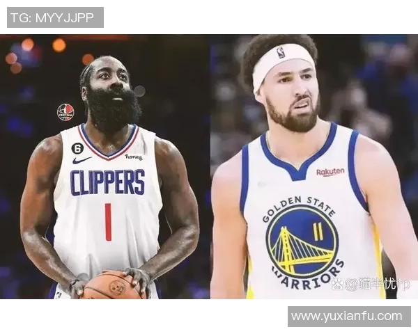 汤普森与快船对决战靴分析揭示球场风格与技术特点