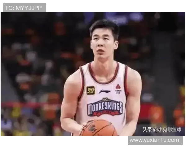 郭昊文：从青涩少年到篮球场上的璀璨明星之路